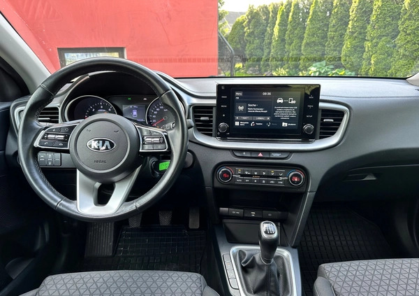 Kia Ceed cena 39000 przebieg: 158000, rok produkcji 2019 z Będzin małe 352